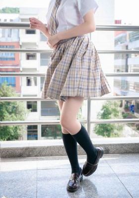 乌克兰摘花hd-免费高清全集国语版