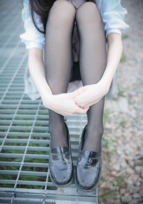 中文字幕第一区久久-超清迅雷手机免费观看