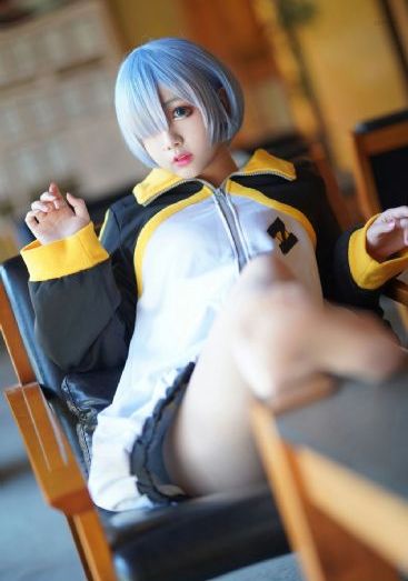 亚洲日韩久久综合中文字幕-预告高清迅雷下载