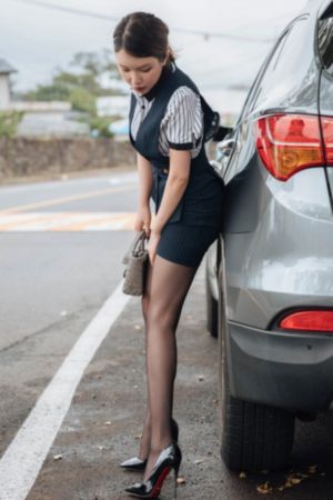 国产网红主播AV无码-午夜伦不卡在线观看