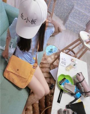 黄色三级电影在线-磁力链免费观看